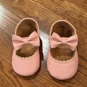 Girls Pink Bow Mary Jane Baby Shoes
